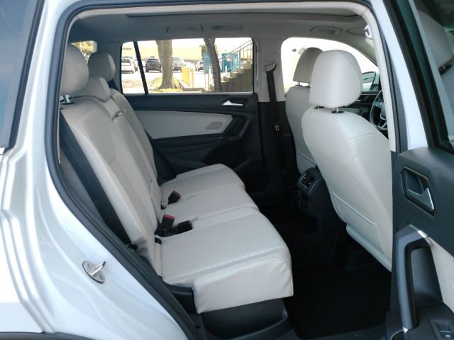 Used 2018 Volkswagen Tiguan SEL image 23