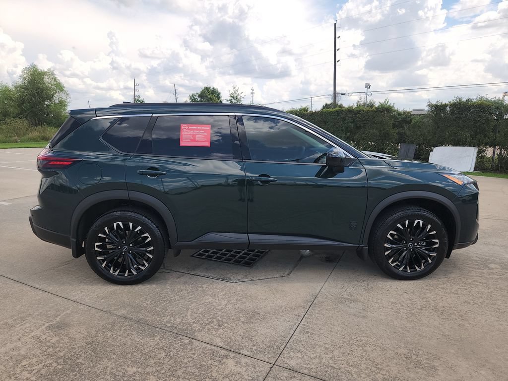 Certified 2026 Nissan Rogue Dark Armor FWD image 4