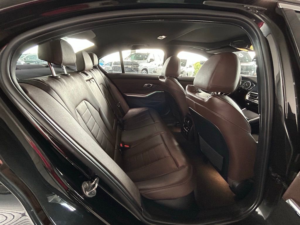 Used 2019 BMW 330i Sedan w/ Convenience Package image 33