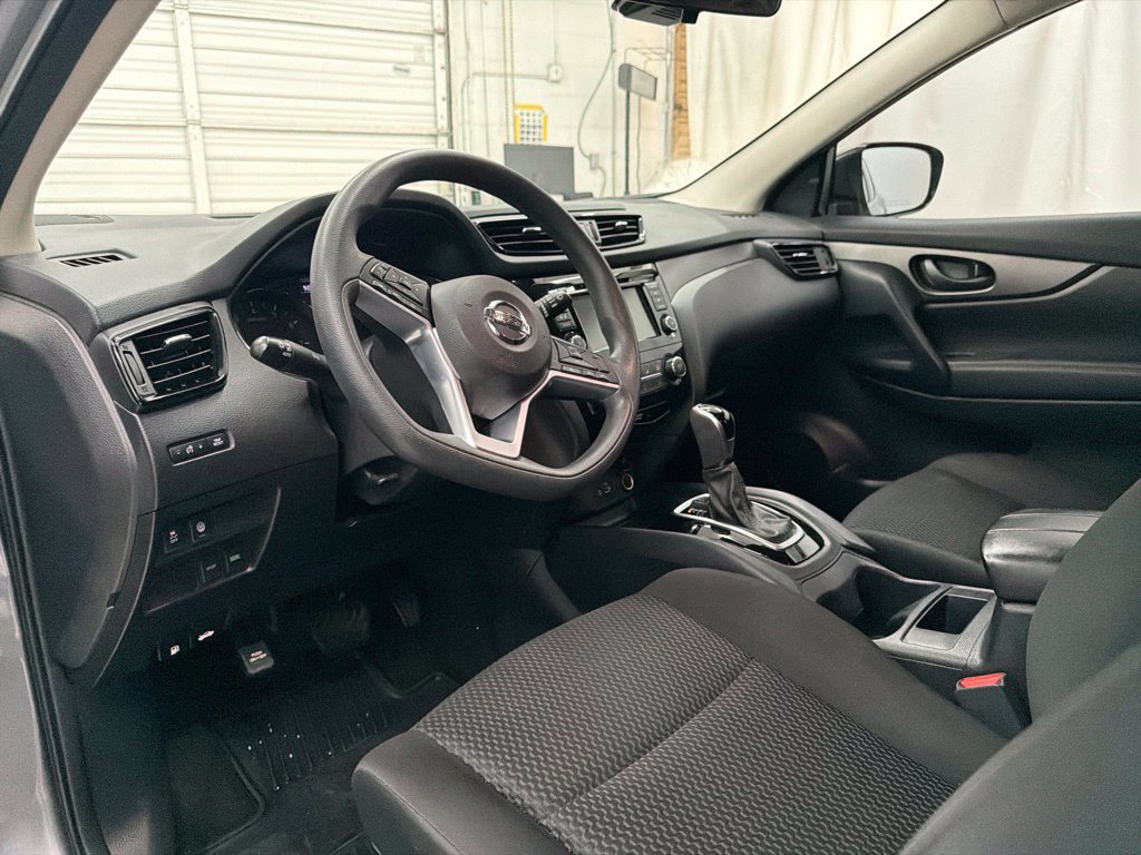 Used 2020 Nissan Rogue Sport S w/ Appearance Package FWD image 14