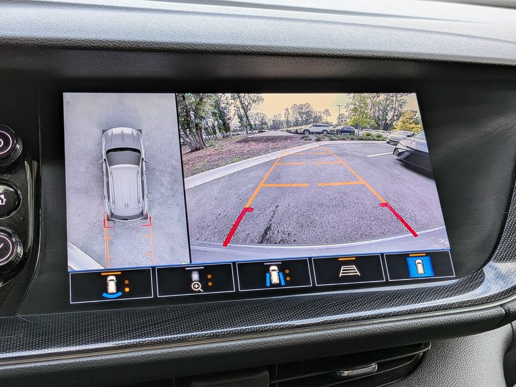 Used 2022 Buick Envision Essence w/ Technology Package I FWD image 22