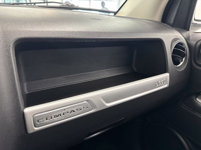 Used 2017 Jeep Compass High Altitude AWD/4WD image 40