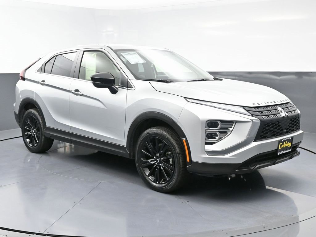 Used 2025 Mitsubishi Eclipse Cross LE image 3