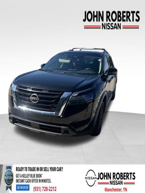 Used 2023 Nissan Pathfinder SV FWD image 4