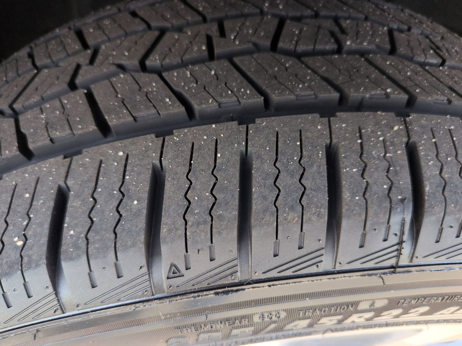 Used 2015 Cadillac Escalade Luxury image 11