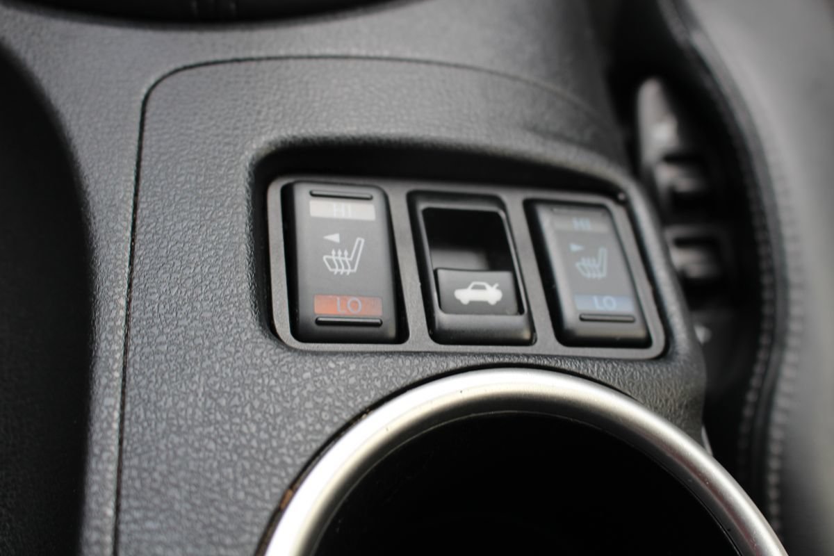 Used 2019 Nissan 370Z Touring Sport RWD image 19