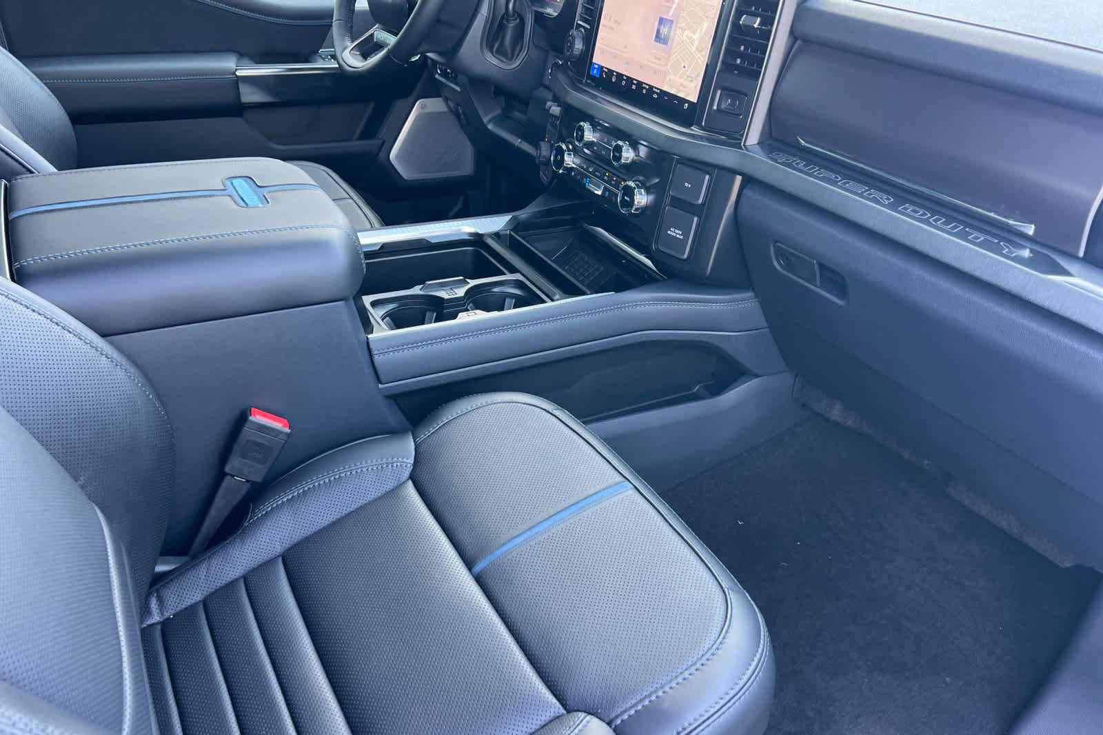 New 2026 Ford F250 Platinum AWD/4WD image 16