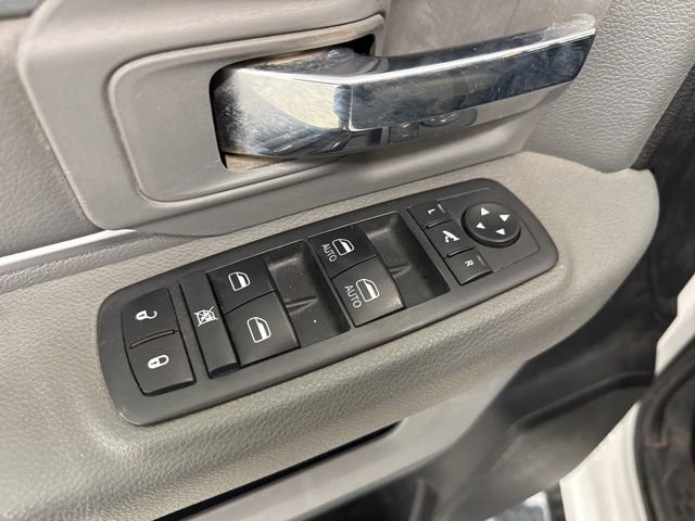 Used 2019 RAM 1500 Big Horn AWD/4WD image 18