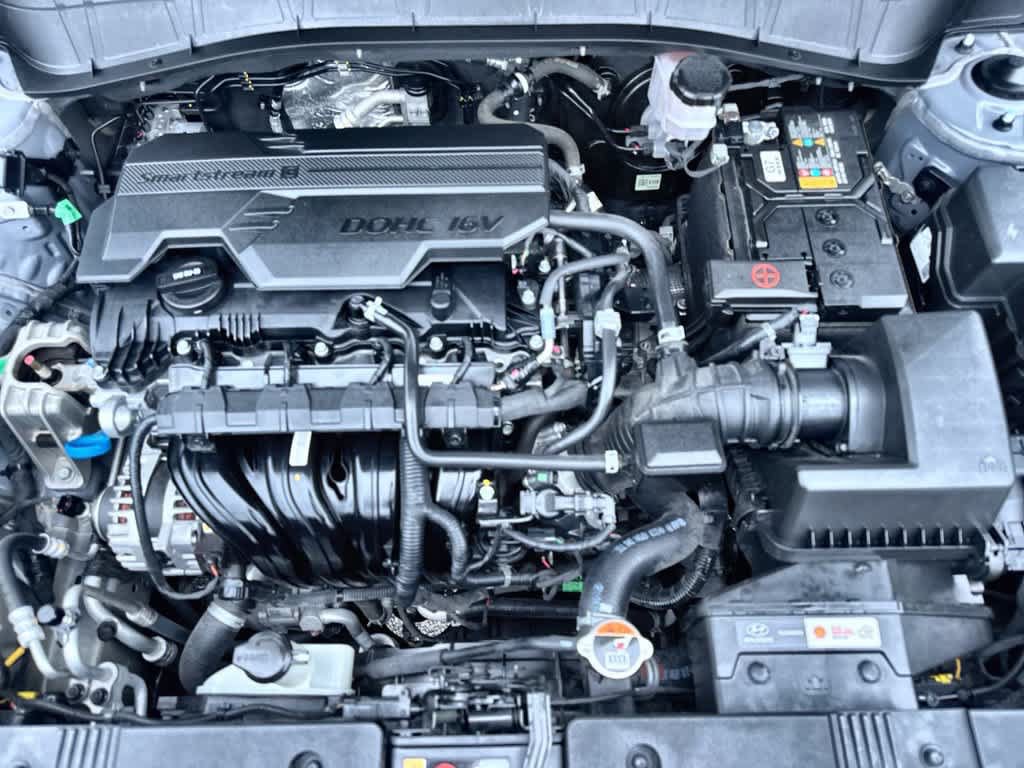 Used 2025 Hyundai Kona SEL FWD image 12