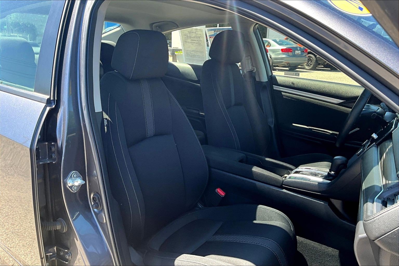 Used 2019 Honda Civic EX image 7