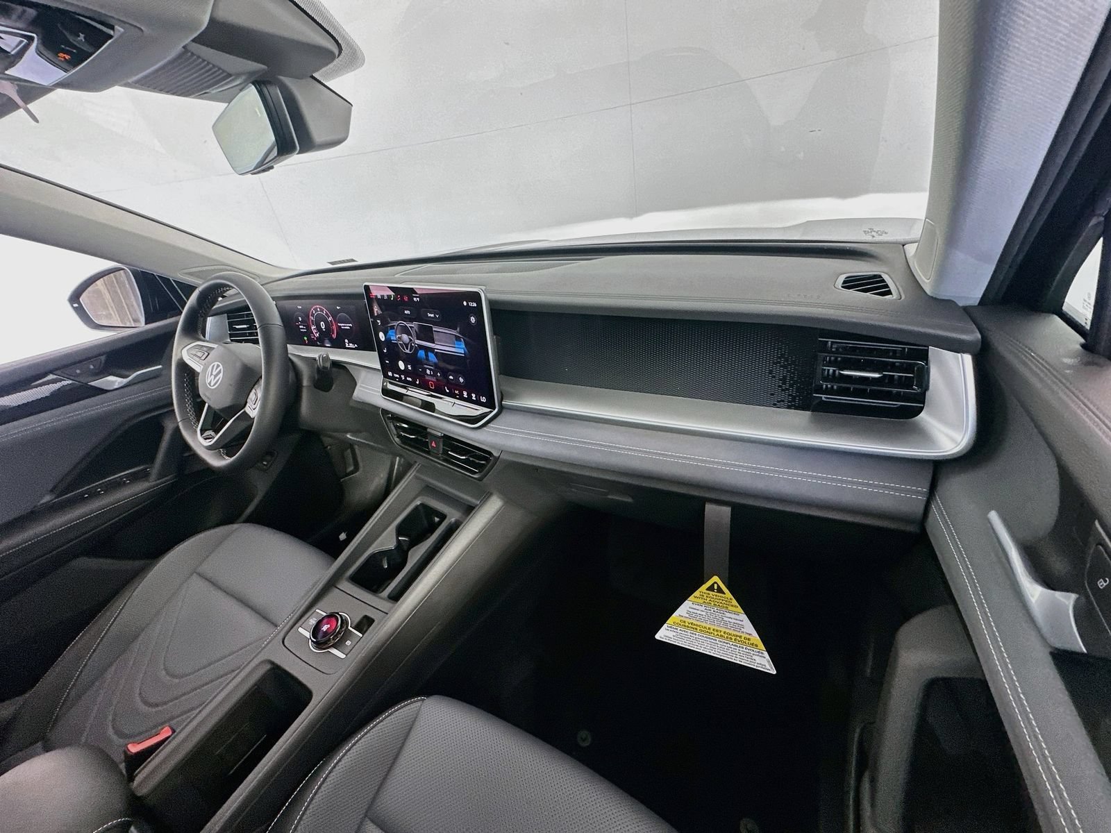 New 2026 Volkswagen Tiguan SE AWD/4WD image 31