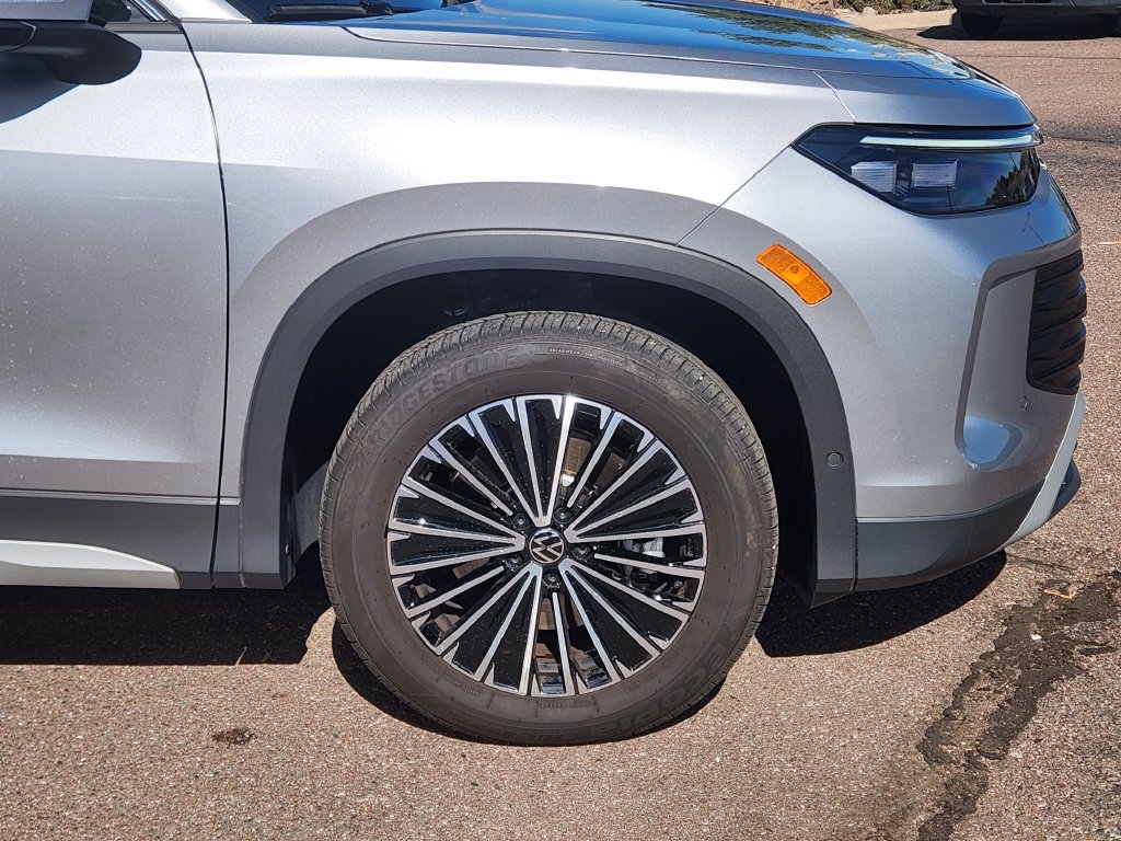 New 2026 Volkswagen Tiguan S AWD/4WD image 28