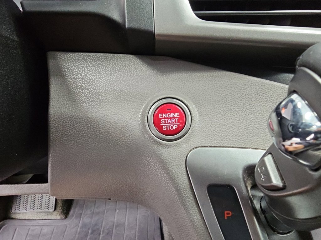 Used 2016 Honda Odyssey Touring Elite image 19