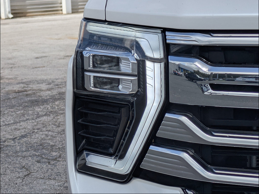 Used 2025 Chevrolet Silverado 3500 High Country w/ Technology Package AWD/4WD image 10