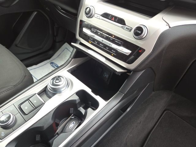 Used 2022 Ford Explorer XLT image 34