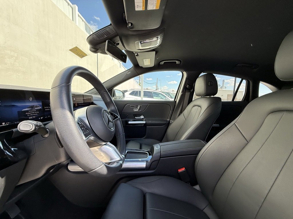 Used 2025 Mercedes-Benz GLA 250 image 5