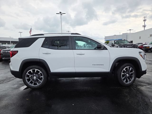 New 2027 GMC Terrain Elevation w/ Elevation Premium Package FWD image 17