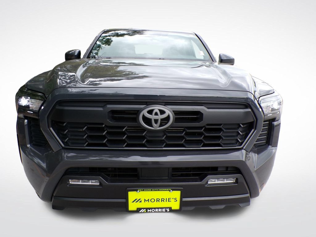 Used 2024 Toyota Tacoma TRD Off-Road AWD/4WD image 10