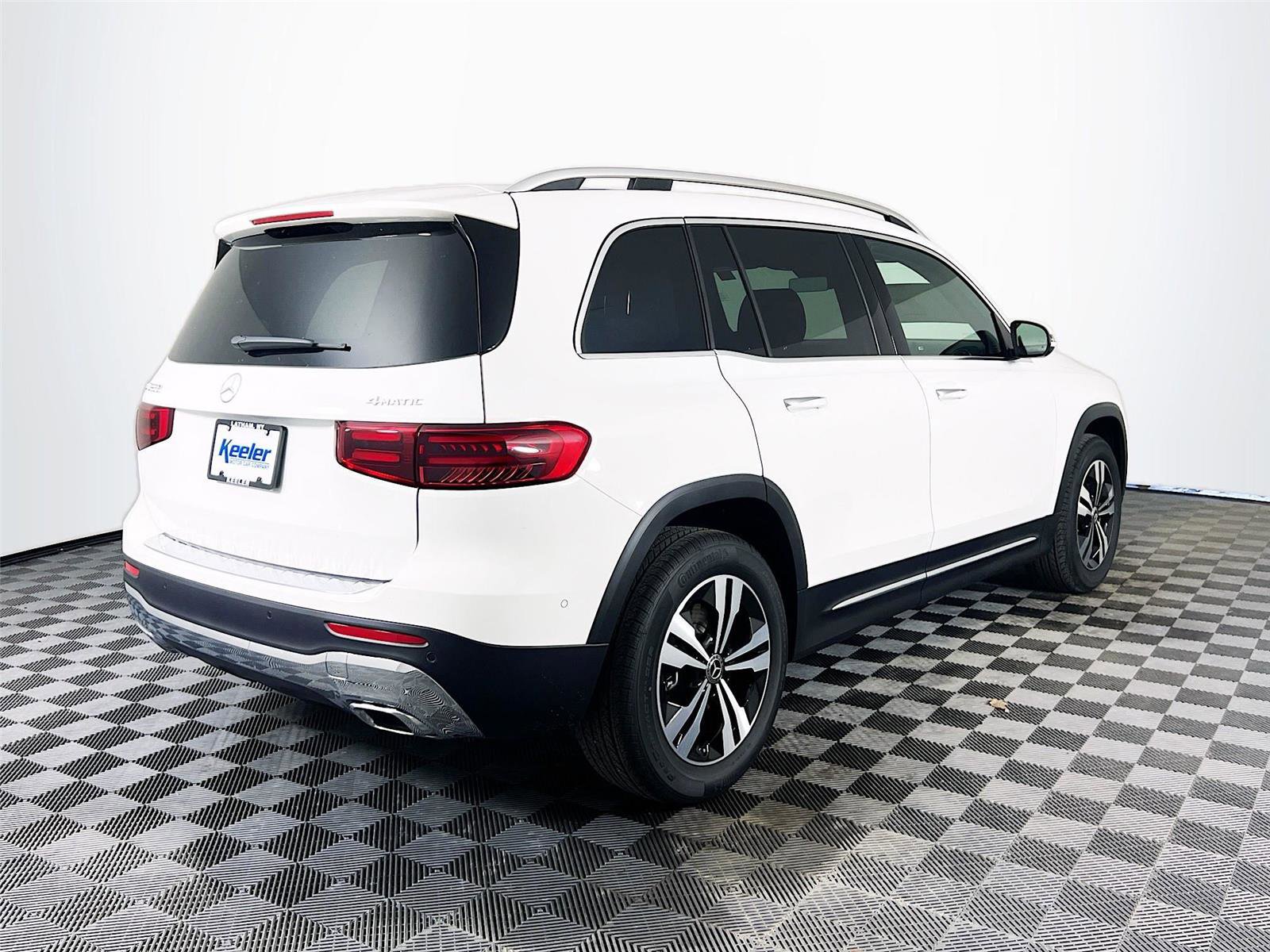 New 2026 Mercedes-Benz GLB 250 4MATIC image 6