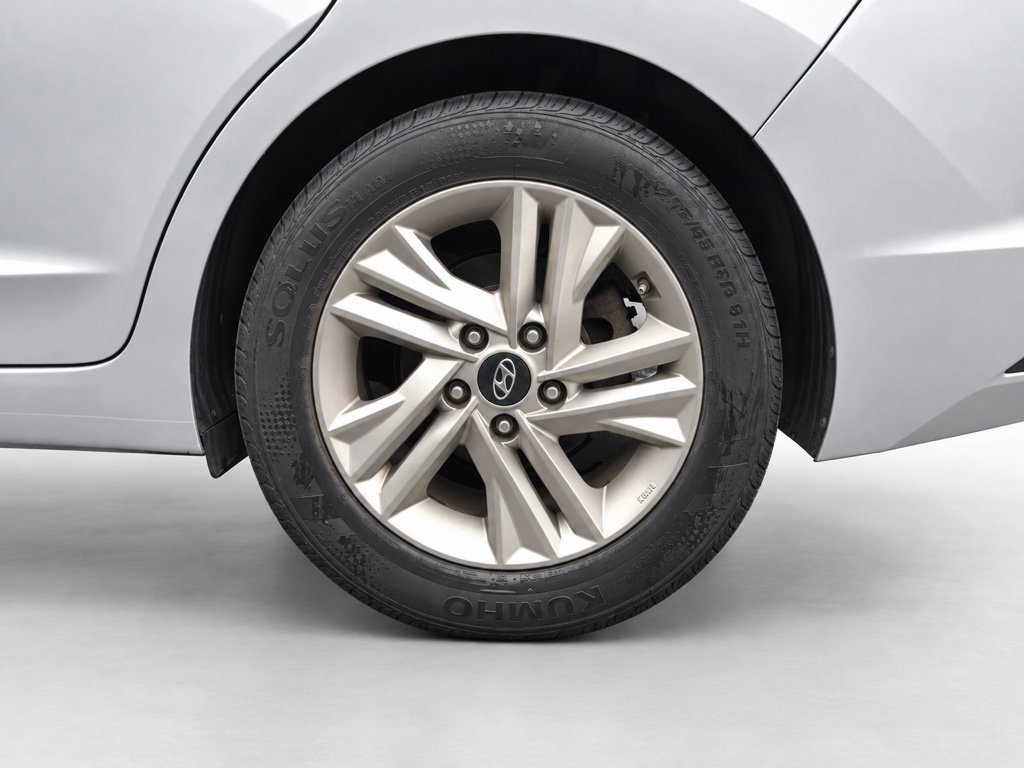 Used 2020 Hyundai Elantra SEL w/ Cargo Package (C1) FWD image 8