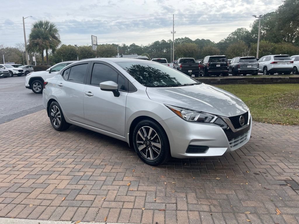 Used 2022 Nissan Versa SV w/ Electronics Package image 6