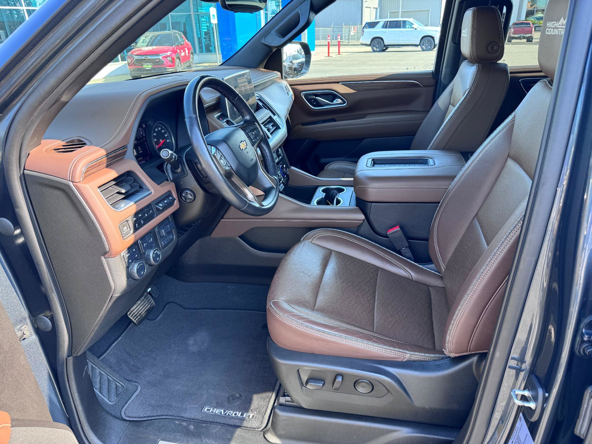 Used 2021 Chevrolet Suburban High Country AWD/4WD image 10