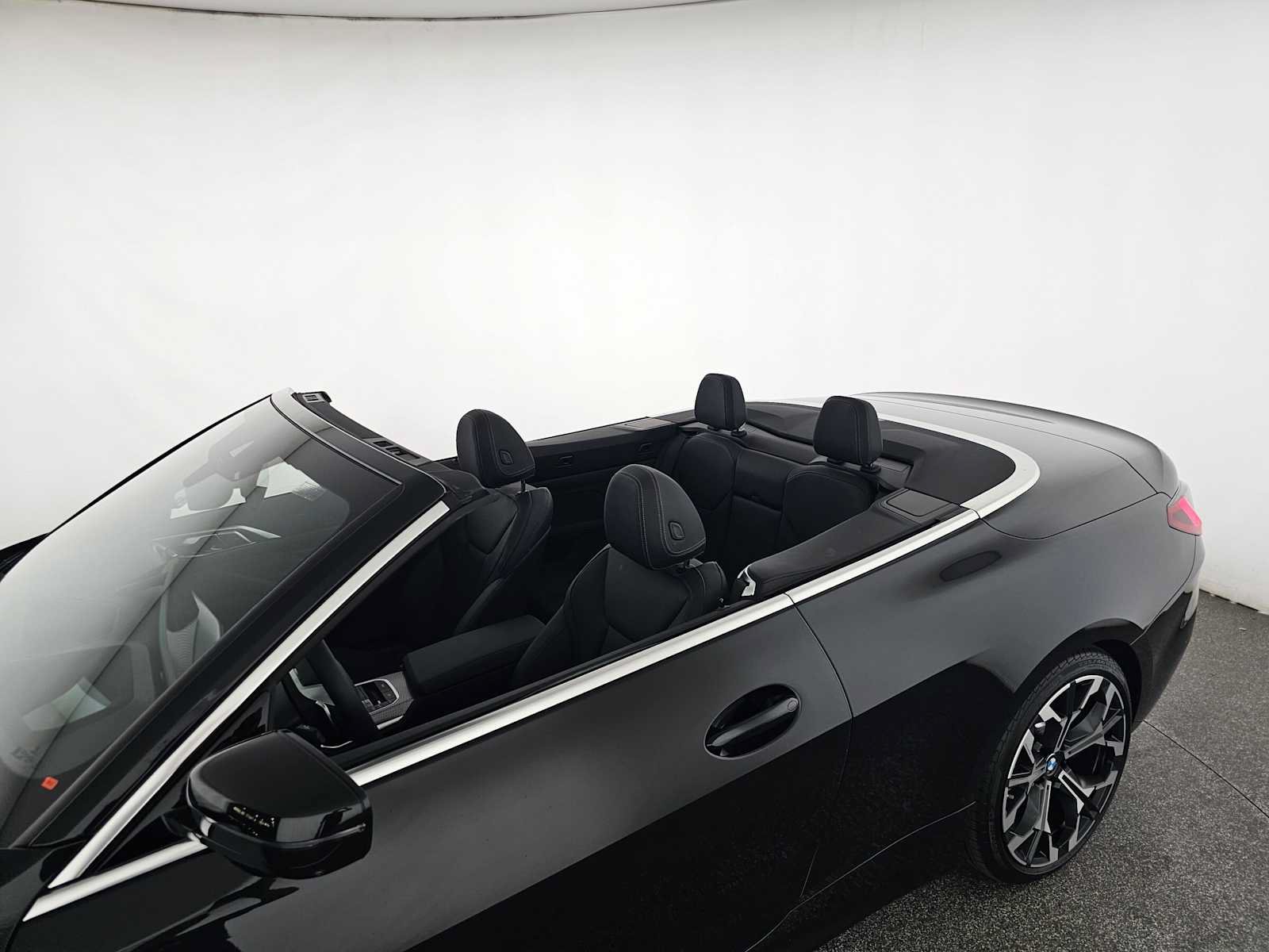 Used 2026 BMW 430i Convertible w/ Premium Package RWD image 28