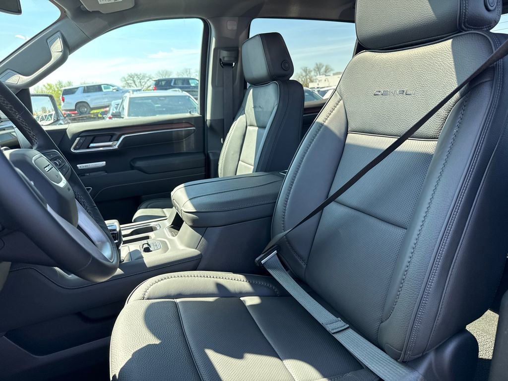 New 2026 GMC Sierra 1500 Denali AWD/4WD image 17