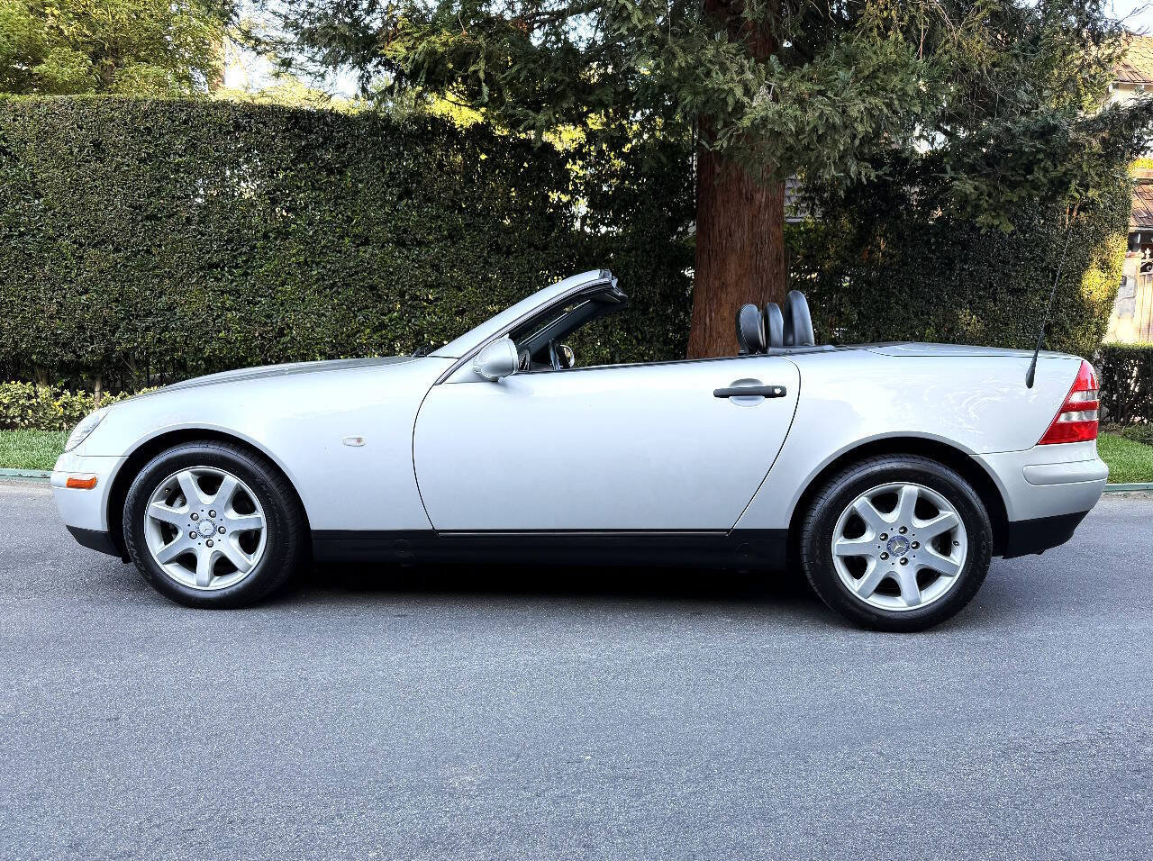 Used 2000 Mercedes-Benz SLK 230 image 13