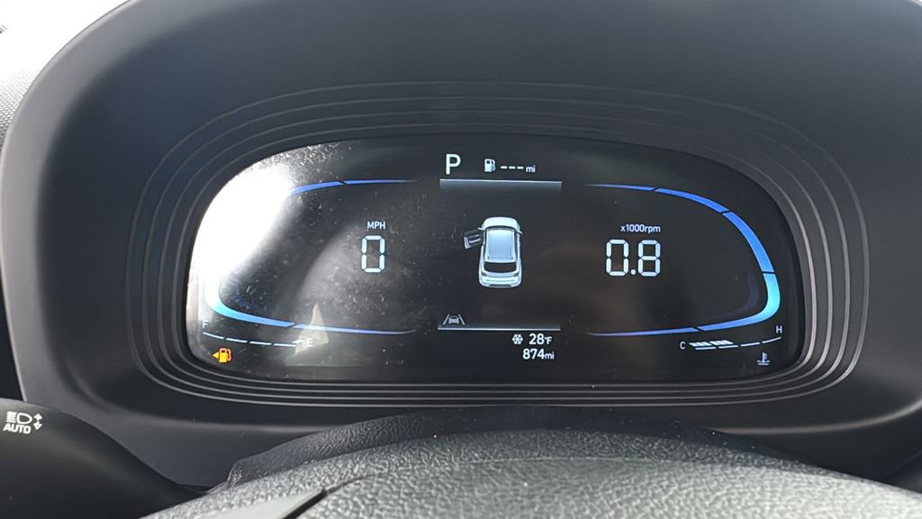 Used 2025 Hyundai Venue SEL image 20