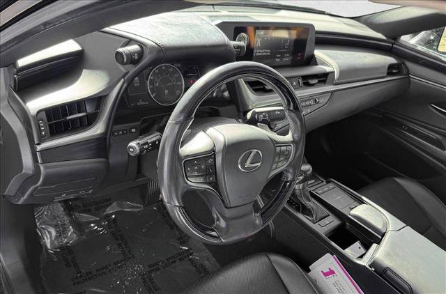 Used 2019 Lexus ES 350 w/ Premium Package image 12