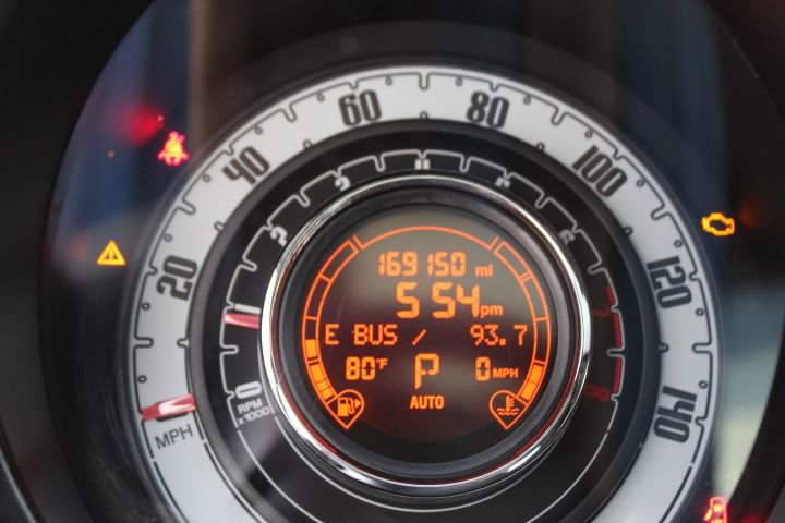 Used 2012 FIAT 500 Lounge image 19