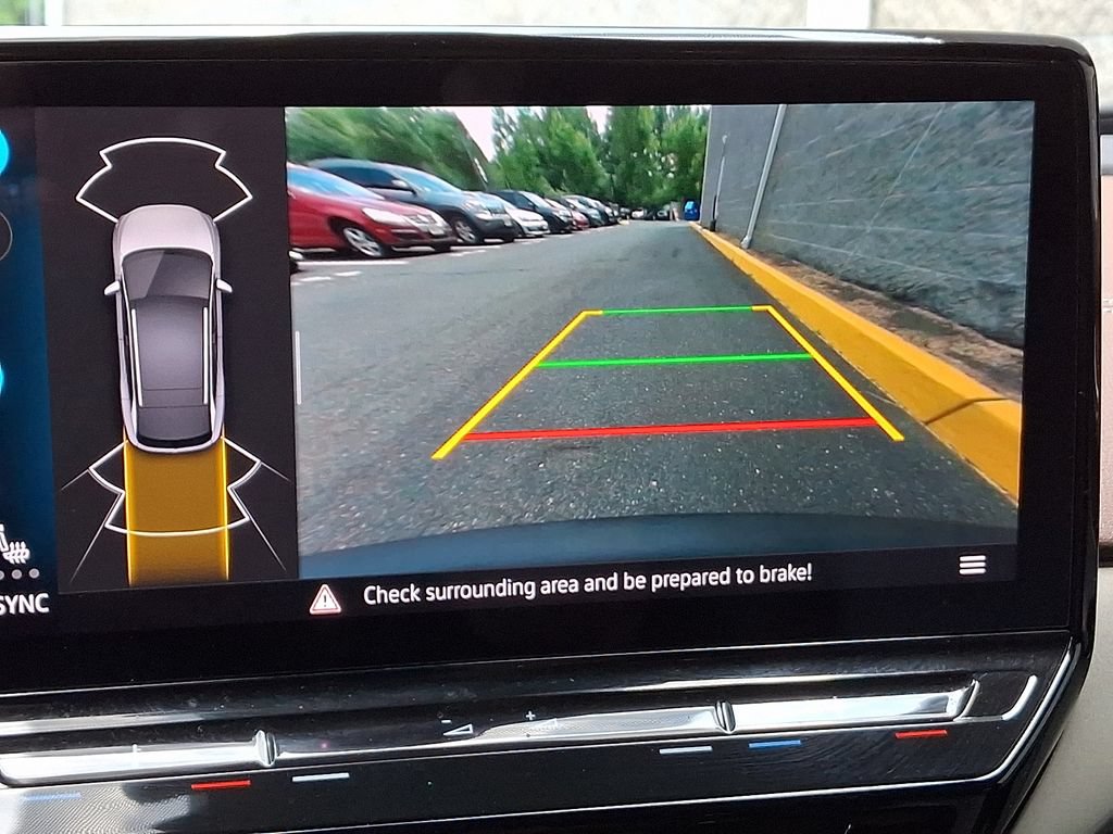 Certified 2023 Volkswagen ID.4 Pro RWD image 17