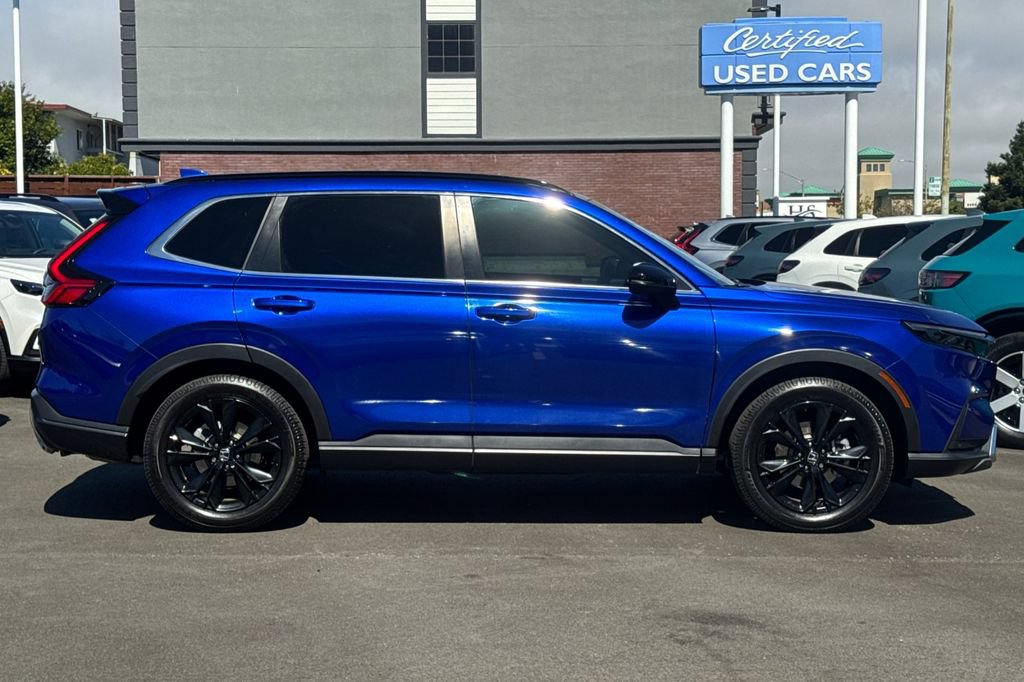 Used 2023 Honda CR-V Sport Touring image 3