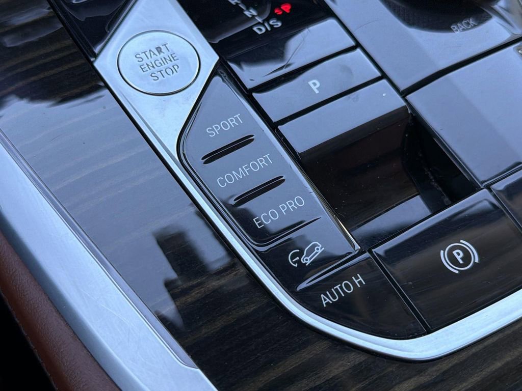 Used 2023 BMW X7 xDrive40i image 18