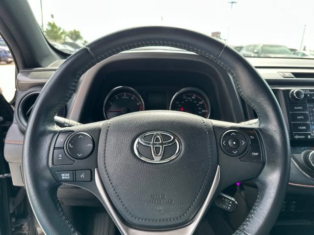 Used 2016 Toyota RAV4 SE FWD image 9