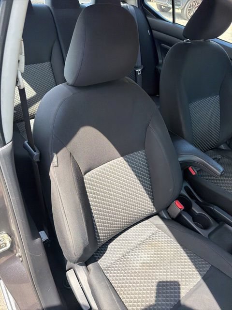 Used 2021 Nissan Versa S FWD image 25