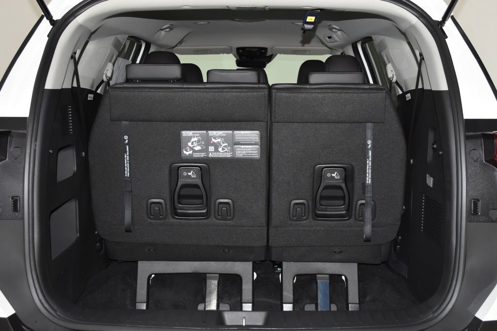 New 2027 Kia Carnival FWD image 29