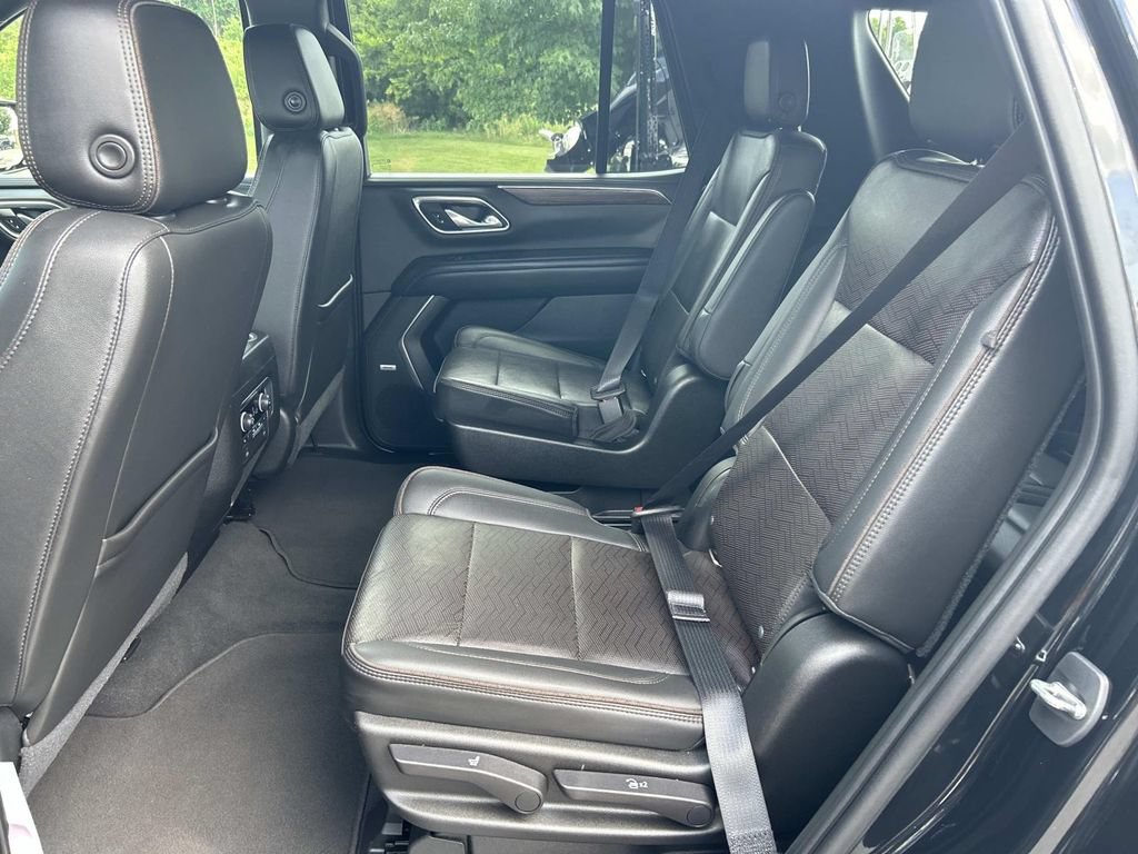 Used 2021 Chevrolet Tahoe High Country RWD image 26