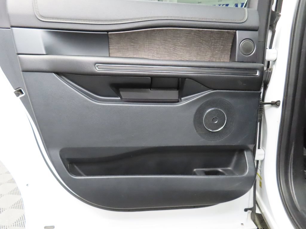 Used 2019 Ford Expedition Max Limited AWD/4WD image 50
