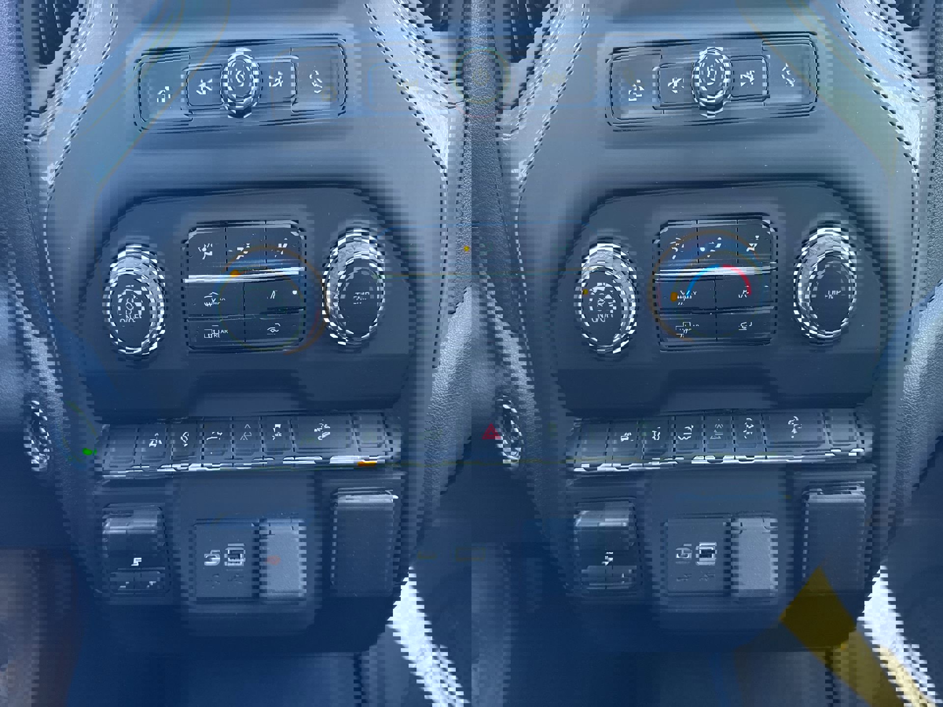 Used 2023 Chevrolet Silverado 1500 Custom Trail Boss image 18