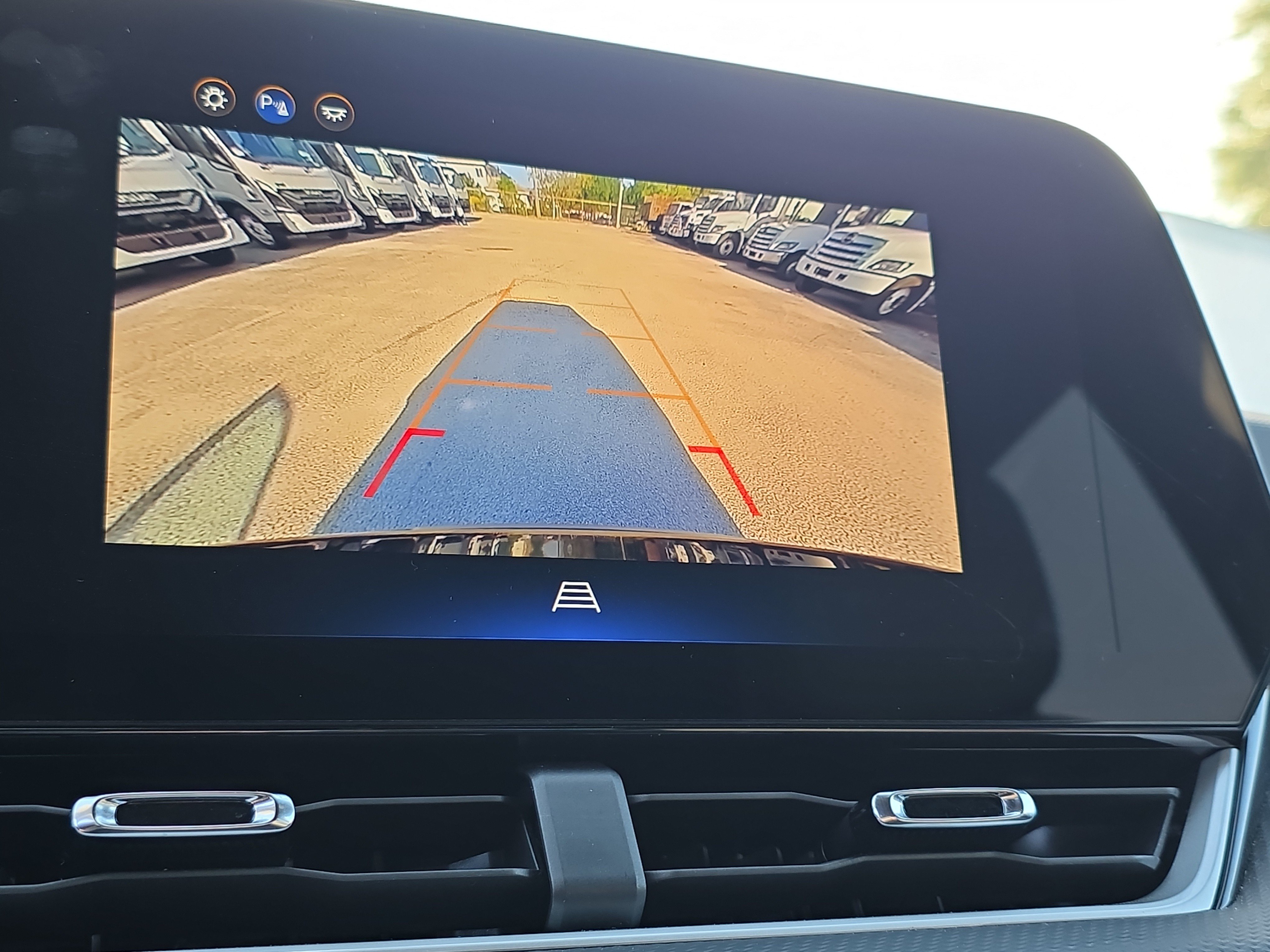 Used 2025 Chevrolet Equinox LT AWD/4WD image 31