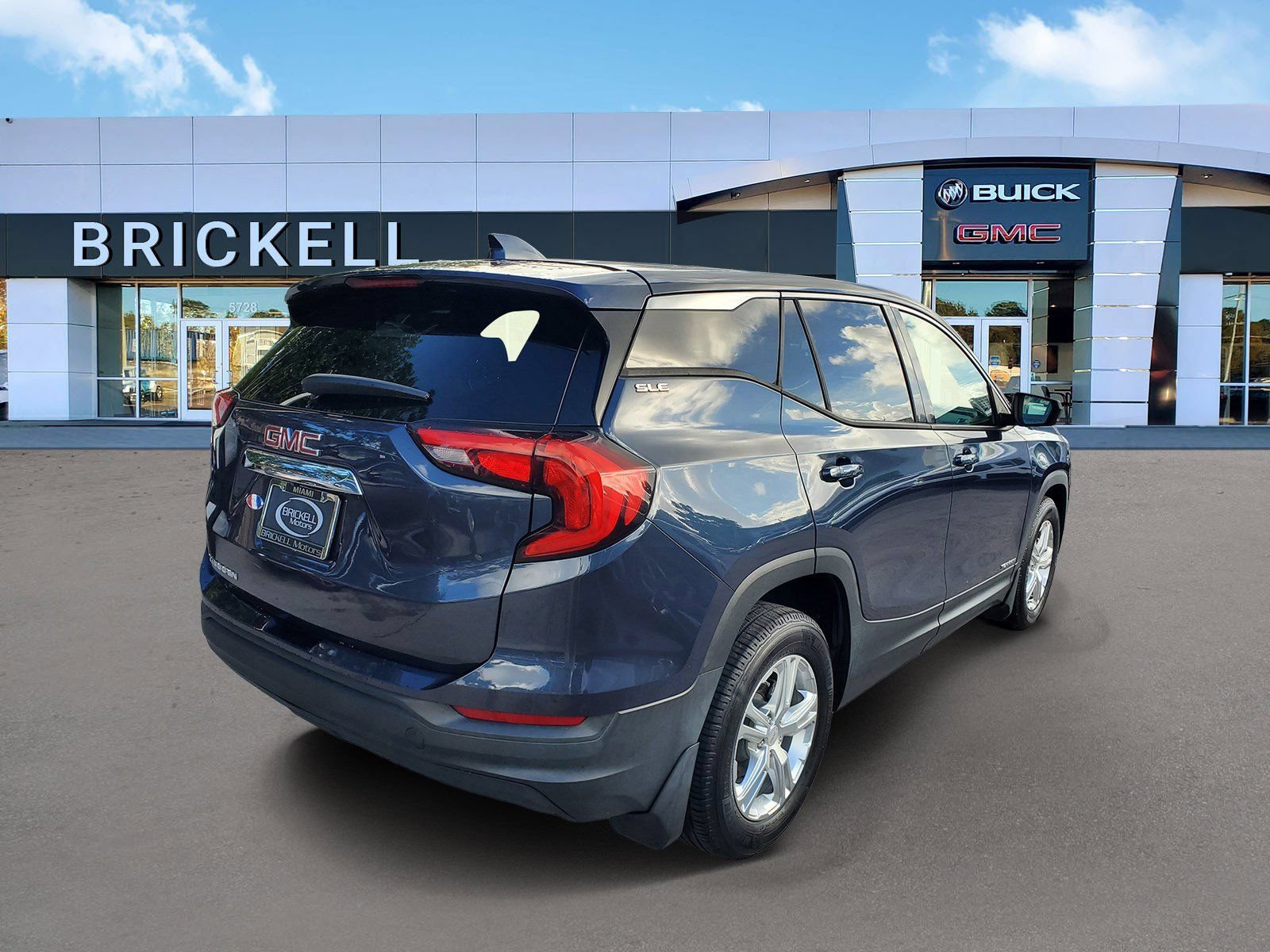 Used 2018 GMC Terrain SLE FWD image 3