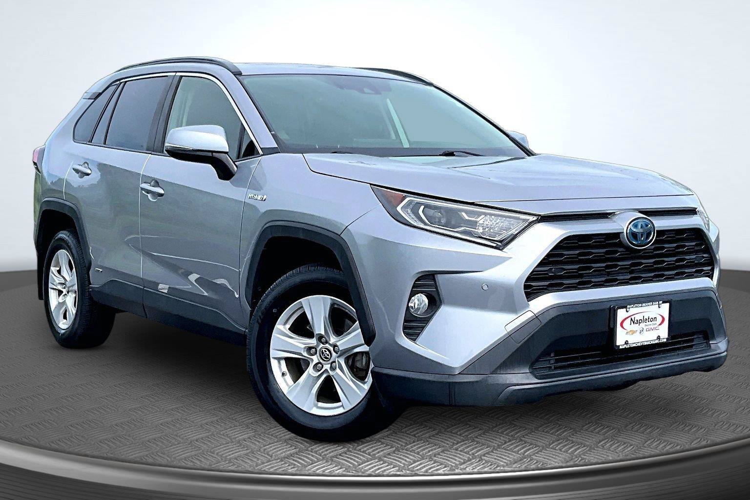 Used 2019 Toyota RAV4 XLE w/ Convenience Package AWD/4WD image 13