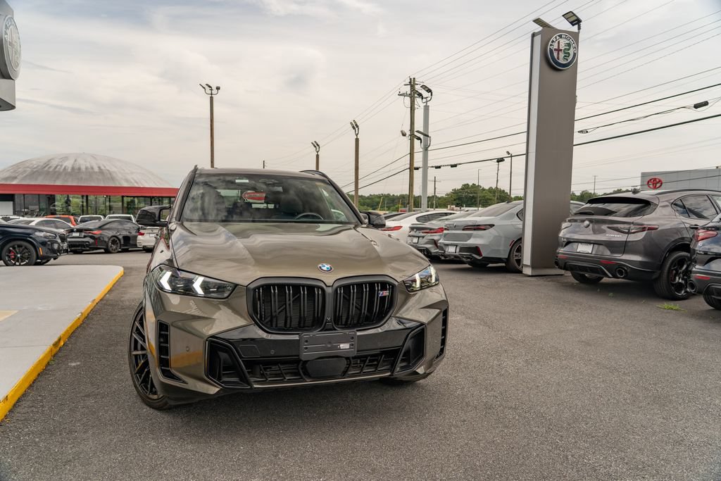Used 2024 BMW X5 M60i AWD/4WD image 11