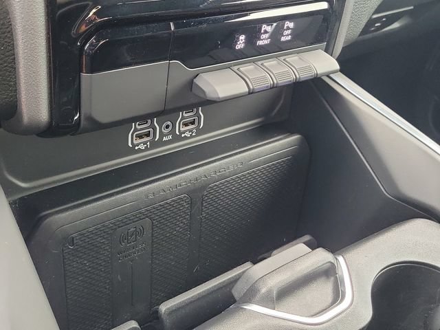 Used 2025 RAM 1500 Big Horn AWD/4WD image 37