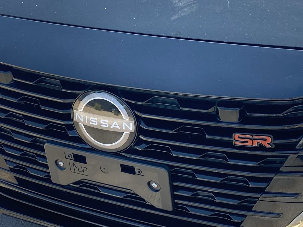Used 2025 Nissan Sentra SR FWD image 25