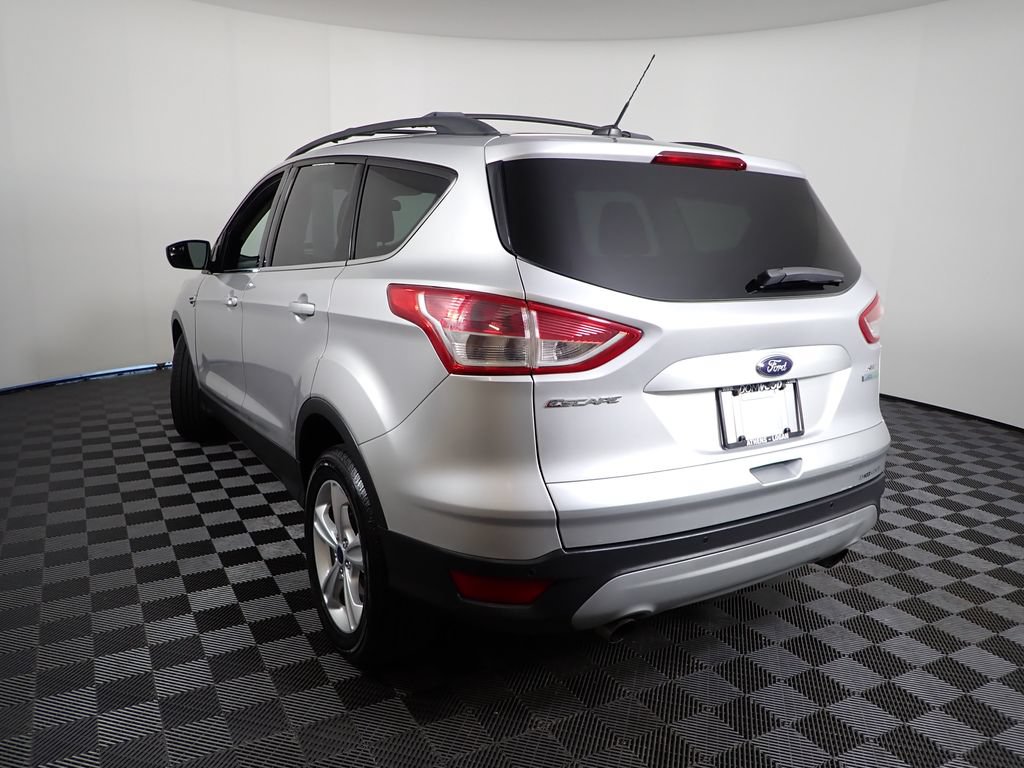 Used 2016 Ford Escape SE w/ Equipment Group 201A FWD image 11