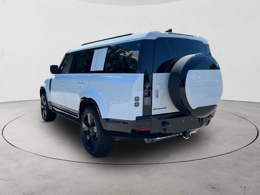 New 2026 Land Rover Defender 130 X-Dynamic SE AWD/4WD image 3