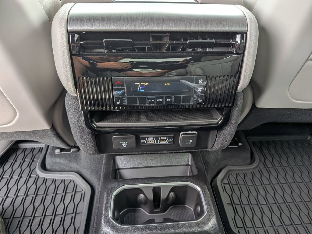 New 2026 Jeep Grand Wagoneer Limited AWD/4WD image 32